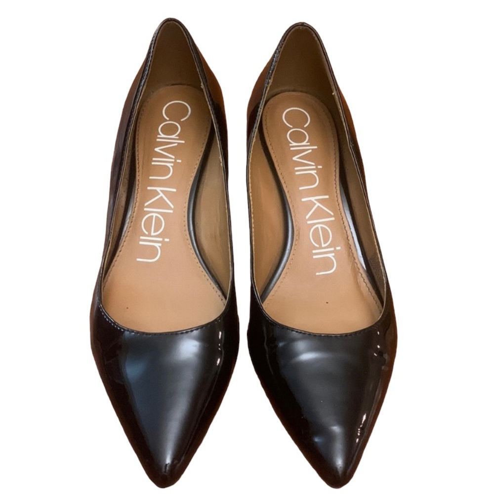 Calvin Klein, Gabrianna, size 8.5, black patent leather kitten heal pumps